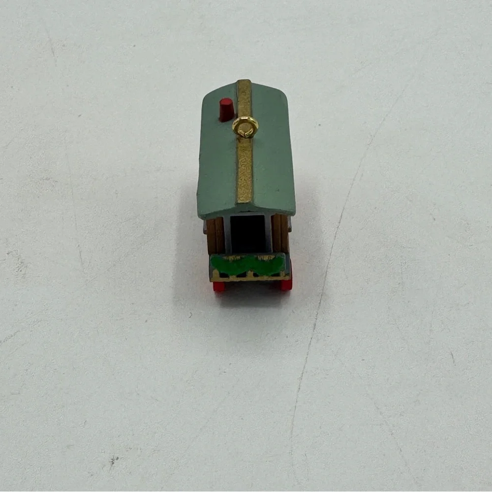 Hallmark 1991 Miniature NOEL R.R. Series Passenger Car Ornament